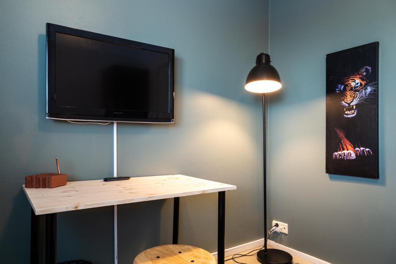 Kulkuri Hostellit Haemeenlinna Exteriör bild