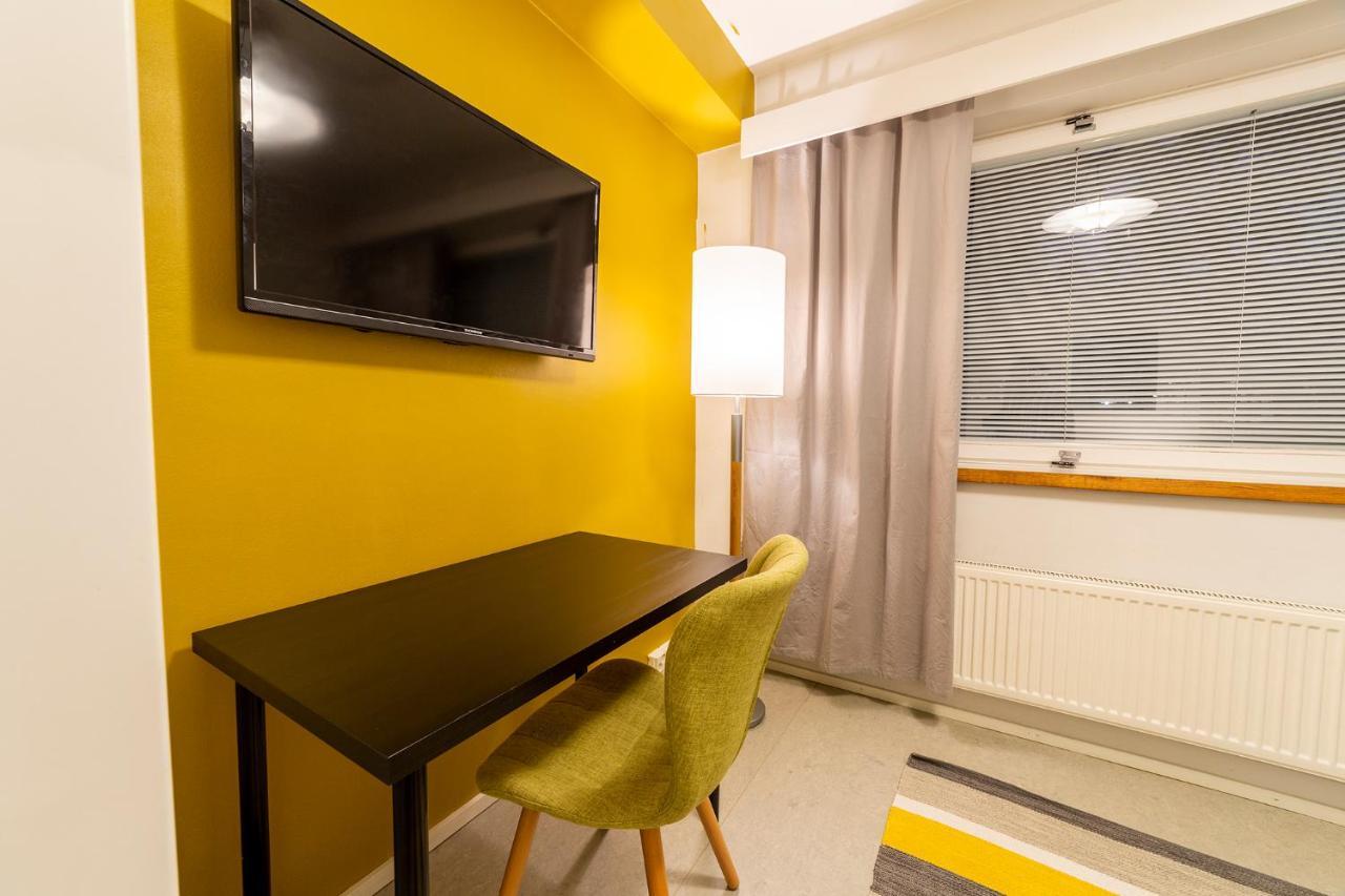 Kulkuri Hostellit Haemeenlinna Exteriör bild