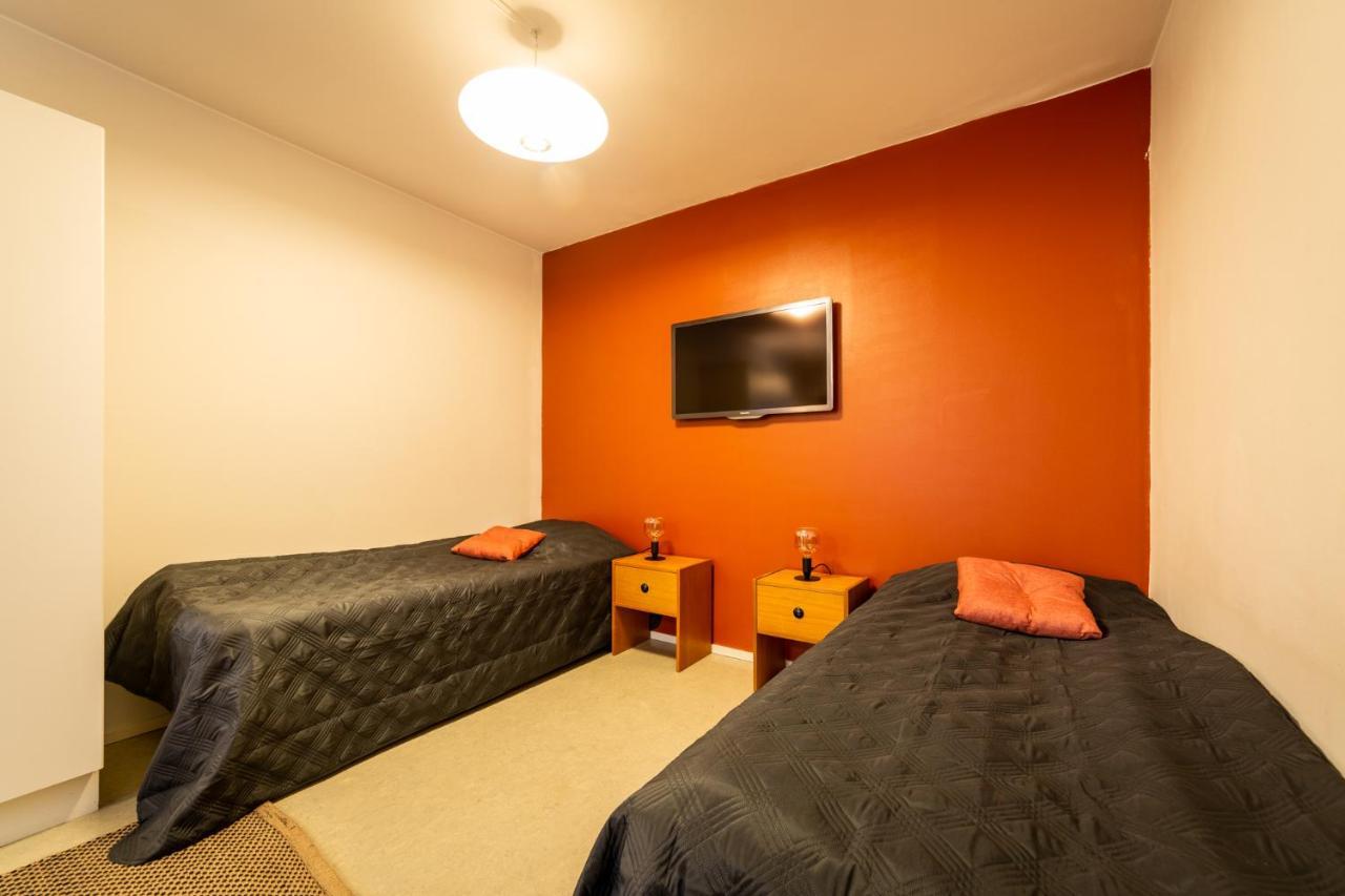 Kulkuri Hostellit Haemeenlinna Exteriör bild